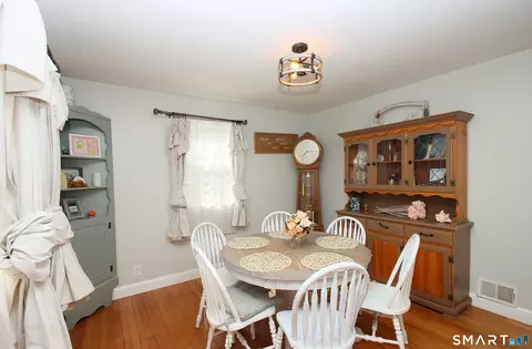 Dining - 75 Coppola Ter, Derby, CT 06418 photo 2 of 2