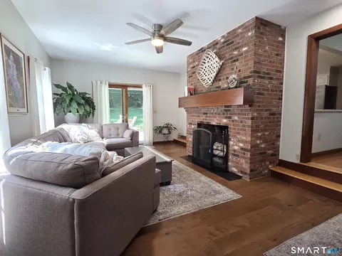 Living - 49 Fox Rd, Putnam, CT 06260 photo 3 of 4