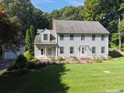 Exterior - 49 Fox Rd, Putnam, CT 06260 photo 4 of 4