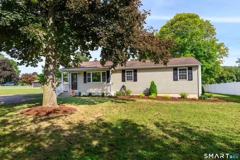 151 Quinnipiac Ave, North Haven, CT 06473