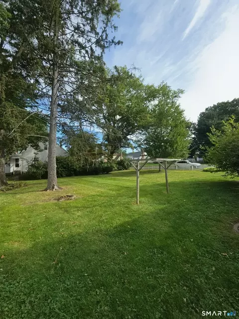 296 Nott St, Wethersfield, CT 06109 photo 4