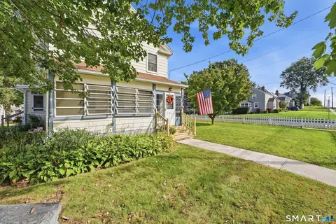 Exterior - 296 Nott St, Wethersfield, CT 06109 photo 3 of 7