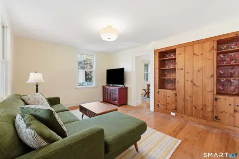 Living - 296 Nott St, Wethersfield, CT 06109 photo 2 of 3