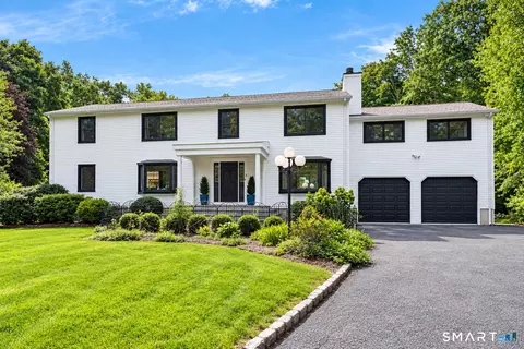3 Klim Ln, Norwalk, CT 06850