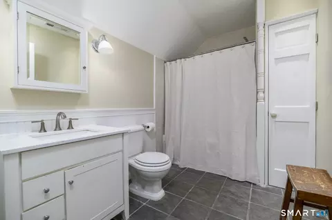 Bath - 370 Pepper St, Monroe, CT 06468 photo 2 of 2