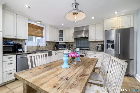 Kitchen - 370 Pepper St, Monroe, CT 06468 photo 3 of 3