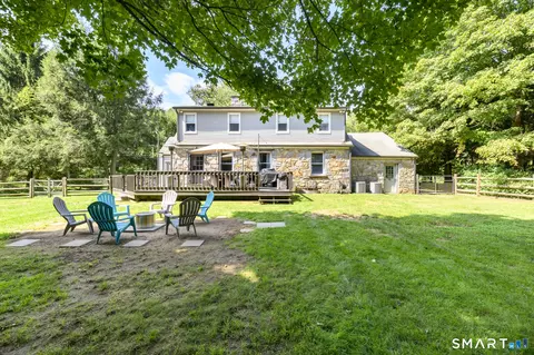 Exterior - 370 Pepper St, Monroe, CT 06468 photo 9 of 10