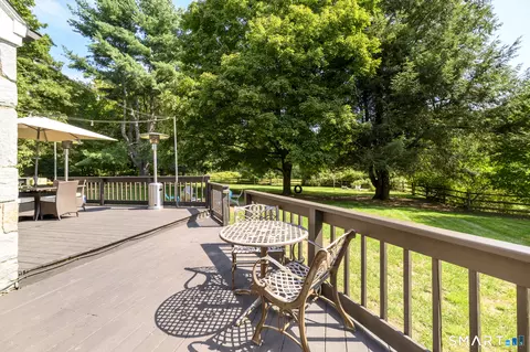 Exterior - 370 Pepper St, Monroe, CT 06468 photo 6 of 10