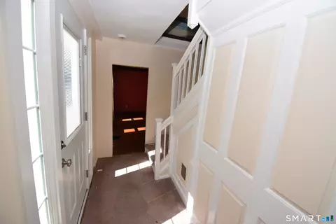 Entry Way - 39 Mill Rd, Madison, CT 06443 photo 1 of 2