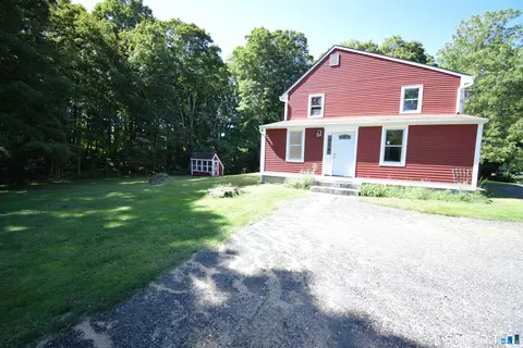 Exterior - 39 Mill Rd, Madison, CT 06443 photo 3 of 3