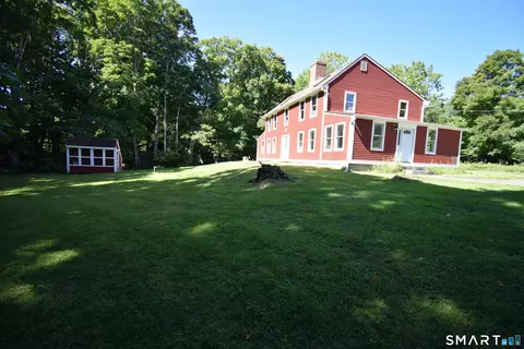 Exterior - 39 Mill Rd, Madison, CT 06443 photo 2 of 3