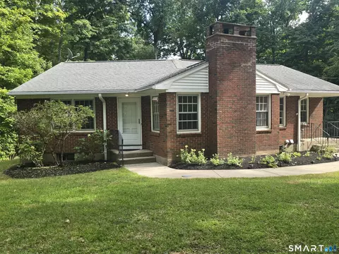 Undisclosed, Woodbury, CT 06798