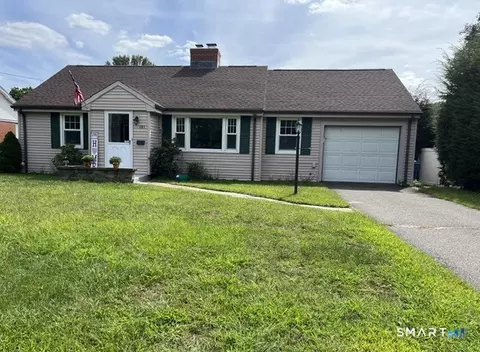 181 Fairway Dr, New Britain, CT 06053