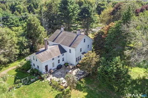 706 Pequot Trl, Stonington, CT 06378