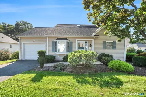 3 Cinnamon Ln #3, Portland, CT 06480