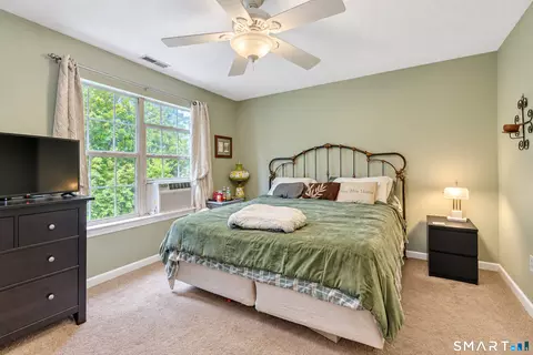 Bedroom - 2390 State St #2I, Hamden, CT 06517 photo 1 of 5