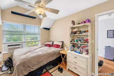 Bedroom - 2390 State St #2I, Hamden, CT 06517 photo 4 of 5