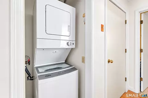 Other - 2390 State St #2I, Hamden, CT 06517 photo 2 of 3