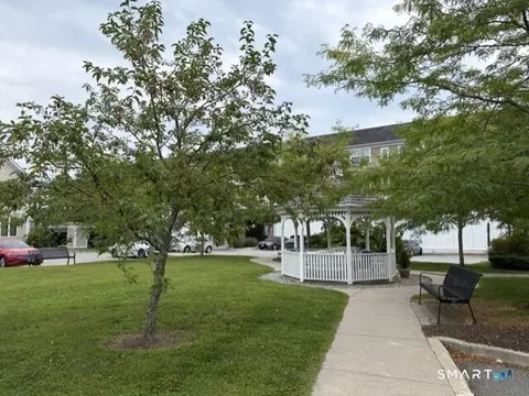 Exterior - 38 Hope St #1108, Niantic, CT 06357 photo 5 of 5