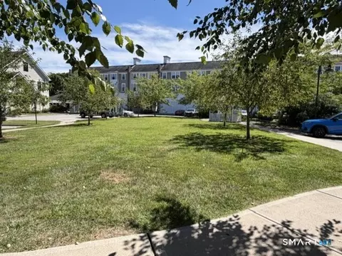 Exterior - 38 Hope St #1108, Niantic, CT 06357 photo 3 of 5