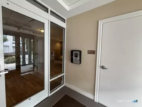 Entry Way - 38 Hope St #1108, Niantic, CT 06357 photo 1 of 5
