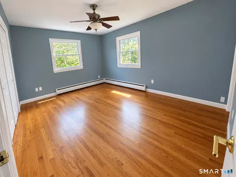 Bedroom - 18 Overlook Rd, Gales Ferry, CT 06335 photo 5 of 7