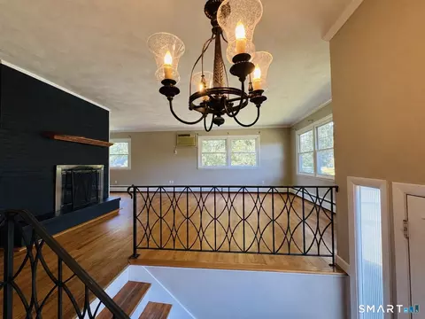Living - 18 Overlook Rd, Gales Ferry, CT 06335 photo 1 of 5