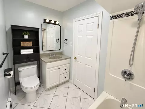 Bath - 18 Overlook Rd, Gales Ferry, CT 06335 photo 1 of 2