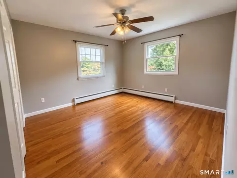 Bedroom - 18 Overlook Rd, Gales Ferry, CT 06335 photo 3 of 7
