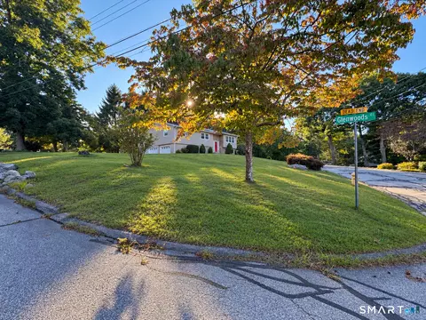 Exterior - 18 Overlook Rd, Gales Ferry, CT 06335 photo 6 of 7