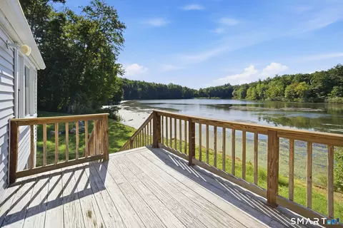 39 Hemlock Rd, East Granby, CT 06026