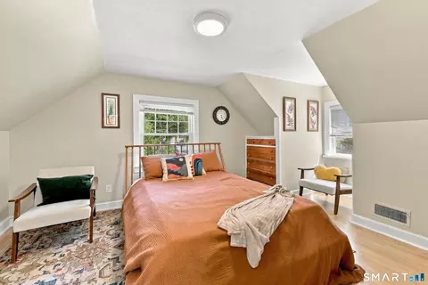 Bedroom - 85 Ford St, Hamden, CT 06517 photo 1 of 5