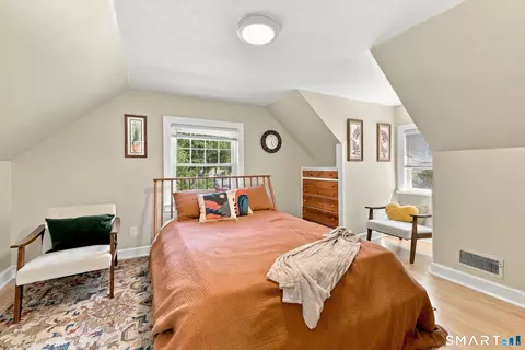 Bedroom - 85 Ford St, Hamden, CT 06517 photo 2 of 6