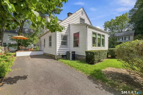 Exterior - 85 Ford St, Hamden, CT 06517 photo 6 of 7