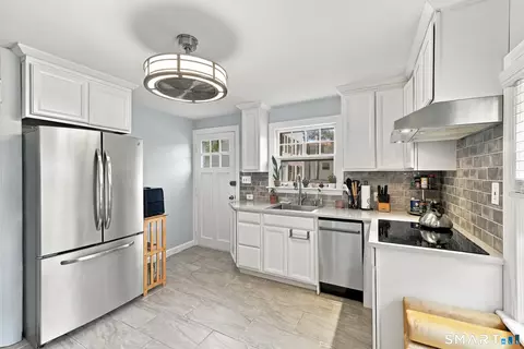 Kitchen - 85 Ford St, Hamden, CT 06517 photo 1 of 4