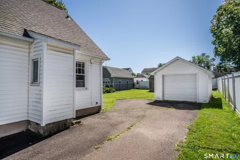 Exterior - 28 Byrd Rd, Wethersfield, CT 06109 photo 3 of 10