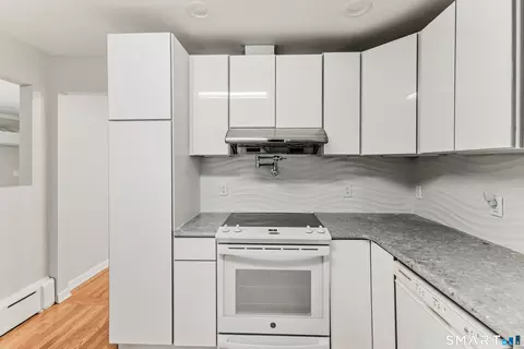 Kitchen - 5 Walnut Ln, Wallingford, CT 06492 photo 5 of 5