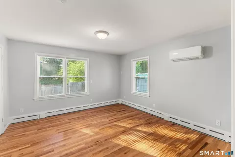 Living - 5 Walnut Ln, Wallingford, CT 06492 photo 6 of 6