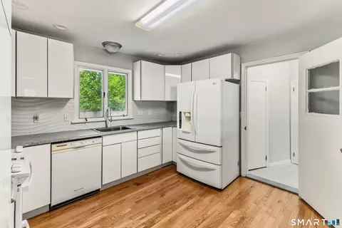 Kitchen - 5 Walnut Ln, Wallingford, CT 06492 photo 1 of 5