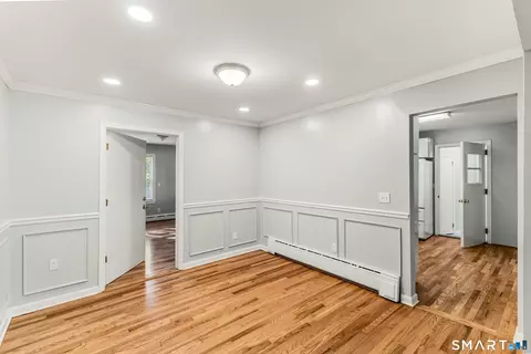 Entry Way - 5 Walnut Ln, Wallingford, CT 06492 photo 1 of 2