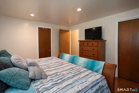 Bedroom - 129 Mueller Dr, Hamden, CT 06514 photo 1 of 1