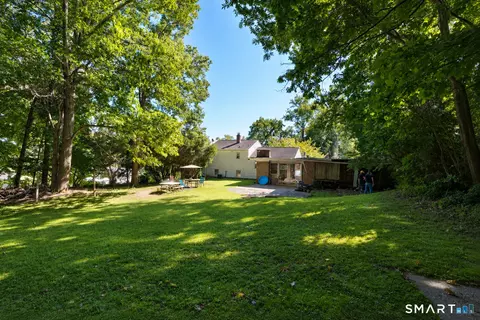 Exterior - 129 Mueller Dr, Hamden, CT 06514 photo 1 of 3
