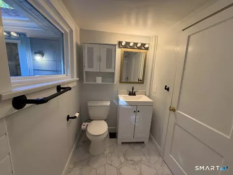 Bath - 205 Mountain Rd, Wilton, CT 06897 photo 1 of 3