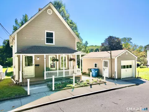 9 Daniel St, Norwich, CT 06360