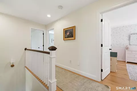 Entry Way - 6 Matthew Dr, Suffield, CT 06078 photo 3 of 4