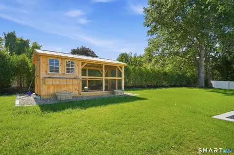 Exterior - 6 Matthew Dr, Suffield, CT 06078 photo 5 of 5