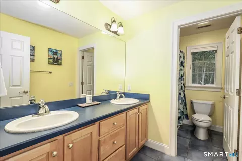 Bath - 6 Horizon Ct, Monroe, CT 06468 photo 4 of 4