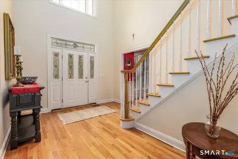 Entry Way - 6 Horizon Ct, Monroe, CT 06468 photo 1 of 3