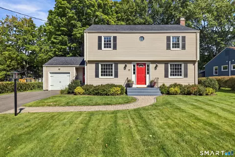 88 Parsons Dr, West Hartford, CT 06117