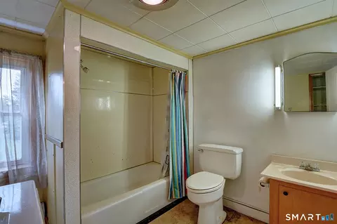 Bath - 114 Green Hollow Rd, Killingly, CT 06239 photo 2 of 2